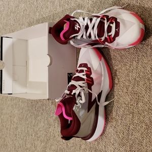 1 Pair, Nike, Jordan, Zion 1. Size 10